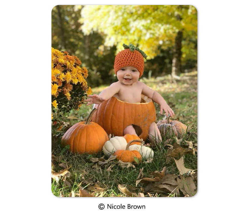 Pumpkin Photo Idea Pumpkin Photo Idea: Baby with Pumpkin