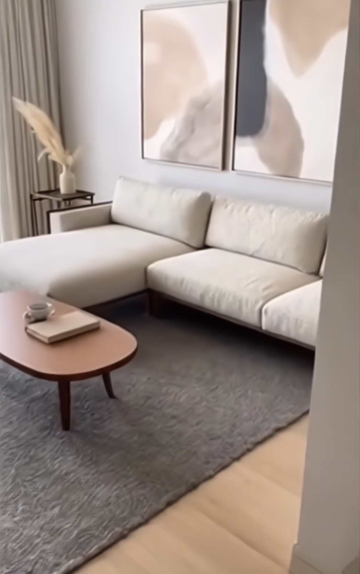 Sora 2 玩法一：Room Tour 空間導覽生成