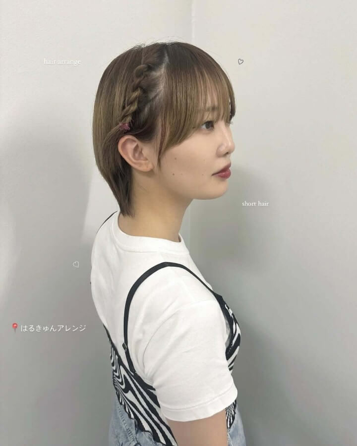 編み込みショート・ボブ|体育祭のヘアアレンジおすすめ(ショート・ボブ) 編み込みショート・ボブ 体育祭のヘアアレンジ(ショート・ボブ)