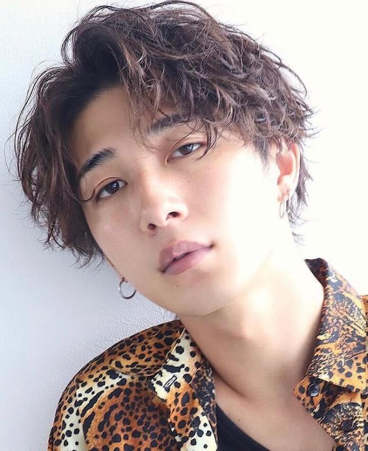 無造作ヘア|面長の男性に似合う髪型おすすめ(面長カバー) 無造作ヘア 面長の男性に似合う髪型(面長カバー)