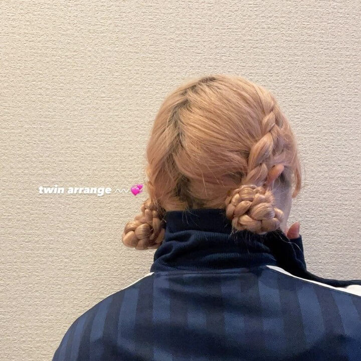 三つ編みツイン|体育祭のヘアアレンジおすすめ(ロング) 三つ編みツイン 体育祭のヘアアレンジ(ロング)