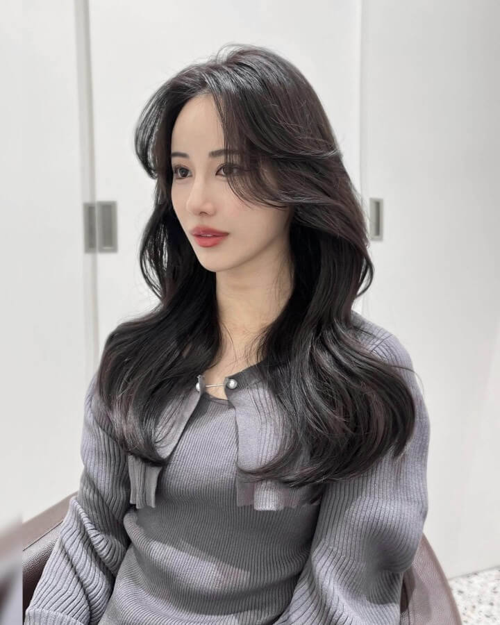 ブルベ冬暗めヘアカラー暗めブルージュ|ブルベ冬に似合う髪色 ブルベ冬暗めヘアカラー暗めブルージュのヘアカラー例