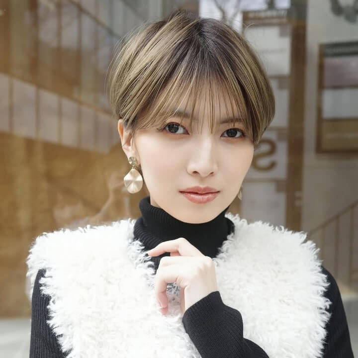 シースルーバング×ショート|吉瀬美智子さん風髪型おすすめ(50代) シースルーバング×ショート 吉瀬美智子さん風髪型(50代)